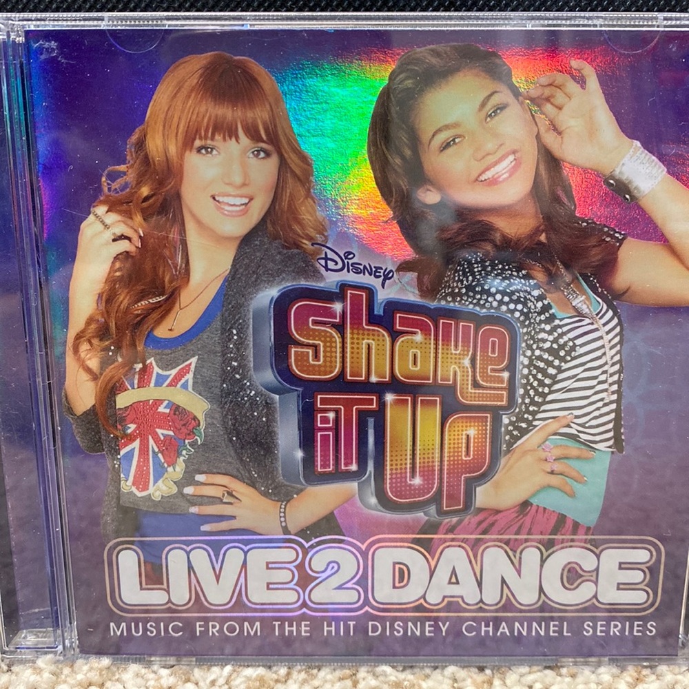 CD- Shake It Up: Live 2 Dance -used